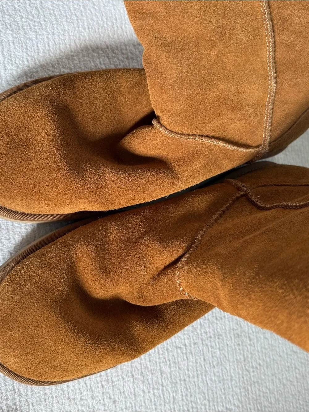 Koolaburra chestnut suede